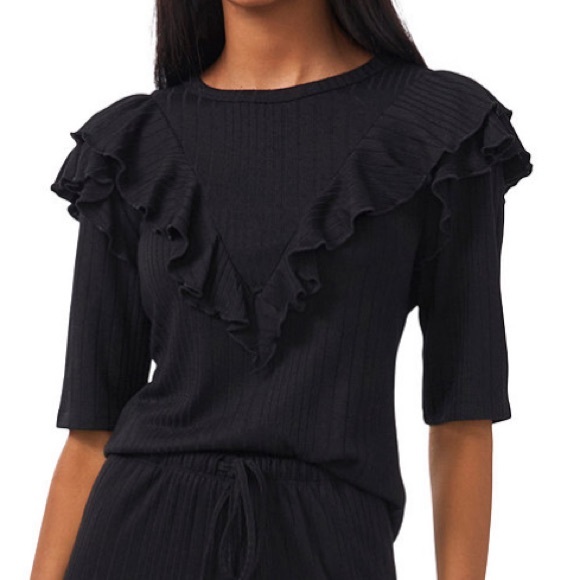 Riley & Rae Black Ruffled Ribbed Top - Picture 2 of 9